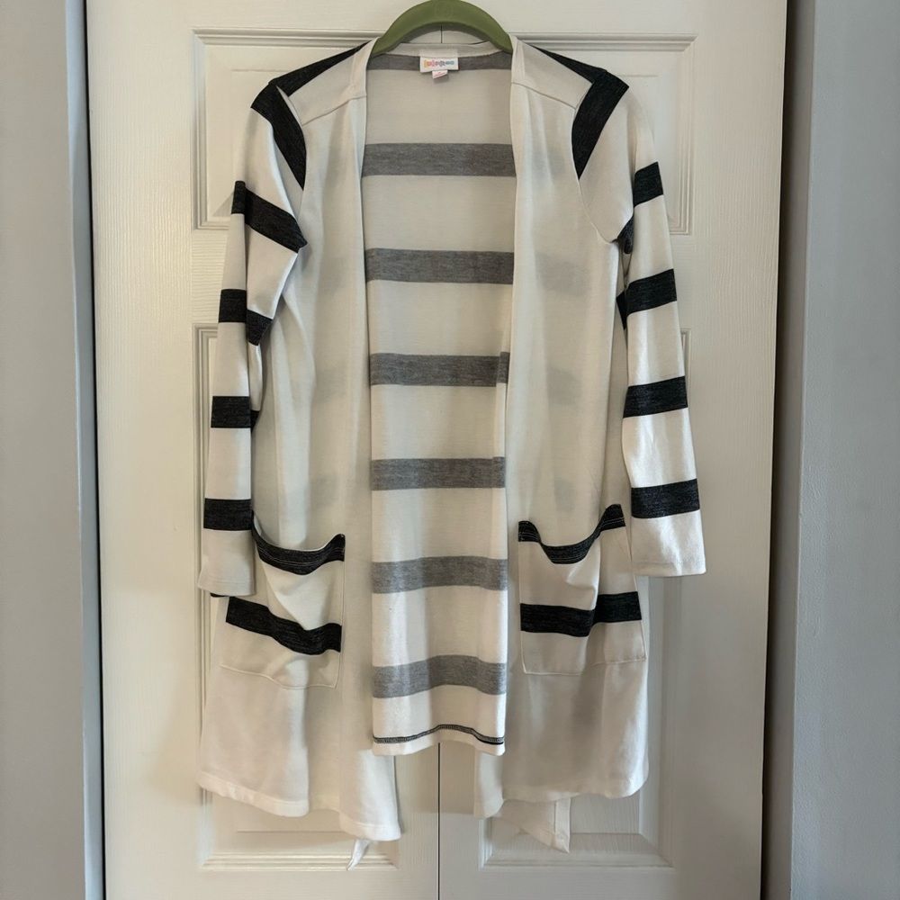 LuLaRoe Caroline Cardigan Size Small